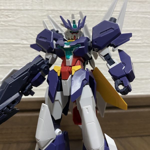 ユーラヴェンガンダムの素組みです