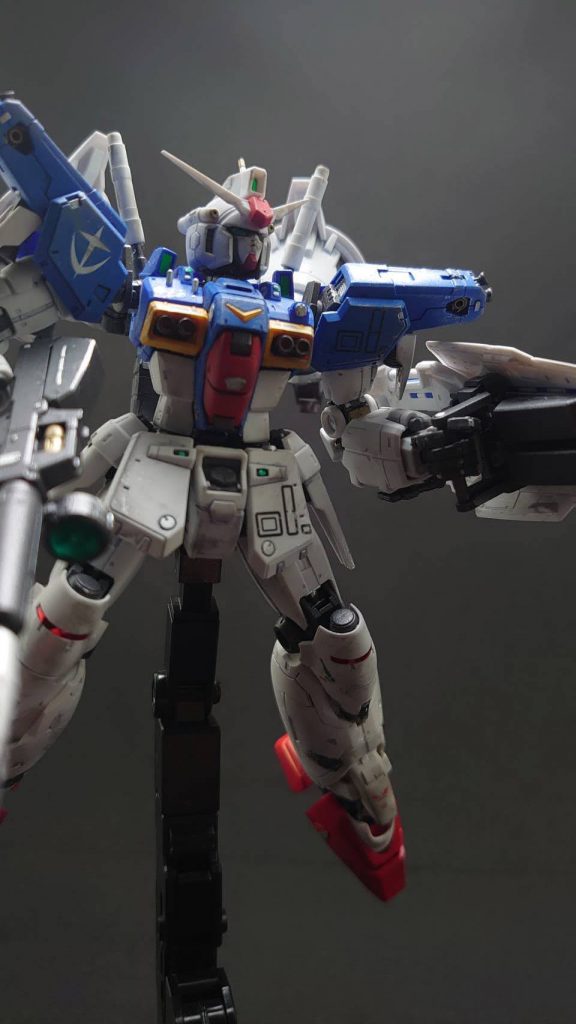 小さいながらも巨大感、リアリティを感じられるものになった気がします!ただ腰のジョイントがすぐ外れて少しストレス、、