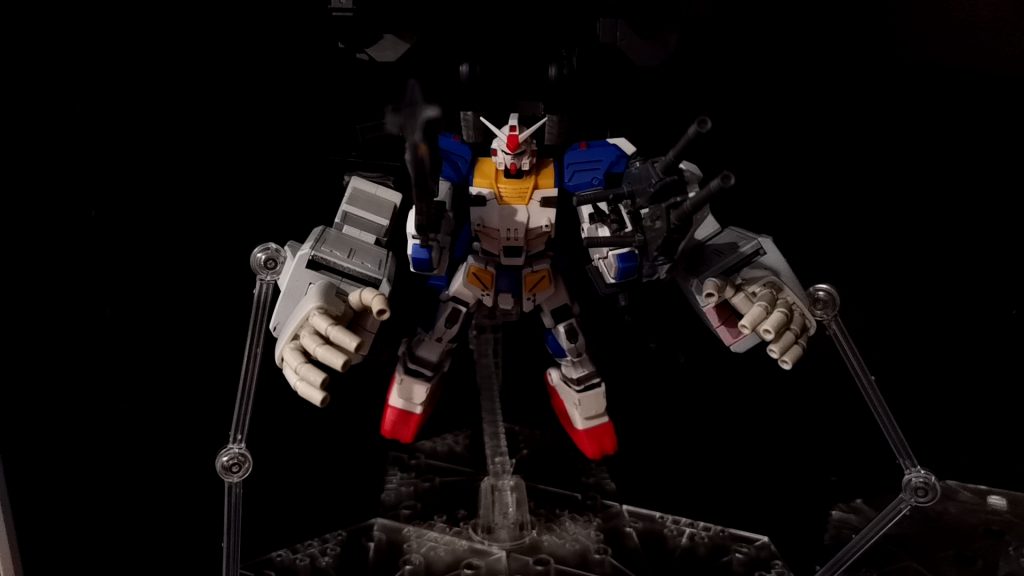 カラーリングはティターンズカラーにしたかったのですがガンダムマーカーだとコスト的に厳しかったので元のカラーリングです。