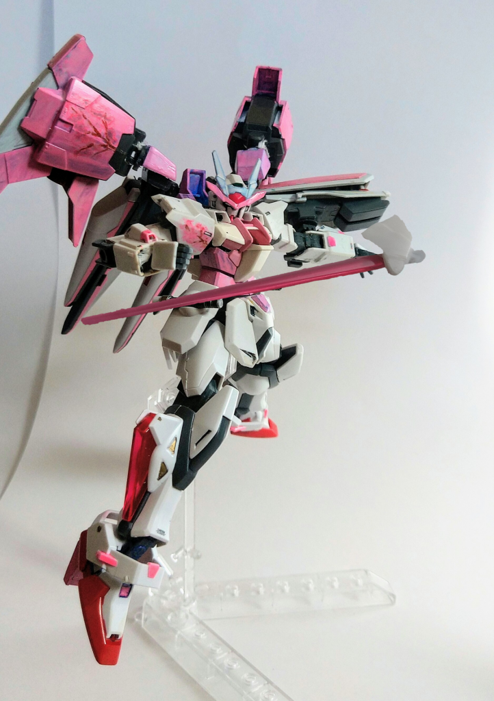 ビームブーメランジャンクを組み合わせて制作。右腰部にマウントしています。