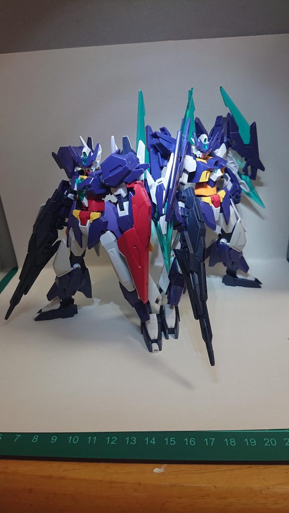 ギミックの説明は以上です❗今回はどうでしたか?個人的はとても気にいっています❗この機体は、前回紹介したユーラヴェンマグナムとの兄弟機体という設定です❗  最後まで見てくださりありがとうございます❗