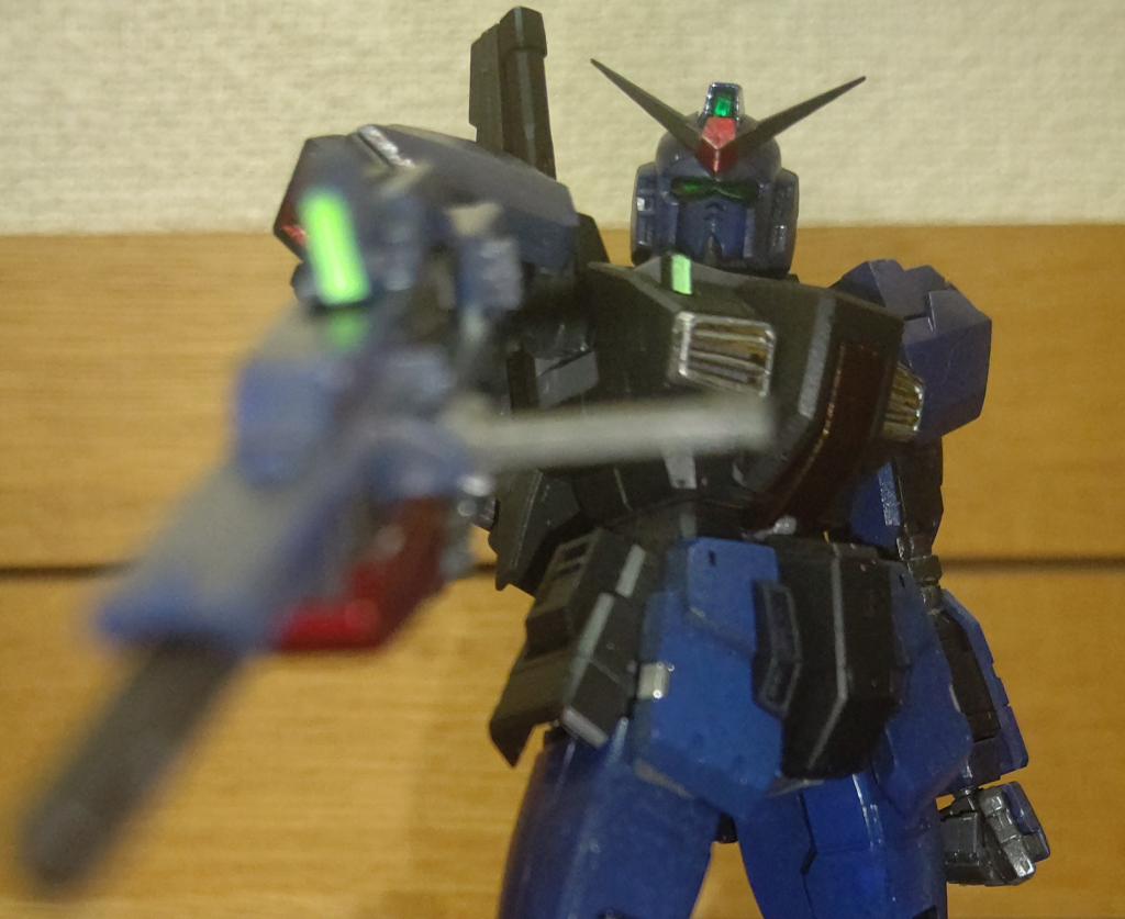 黒い ガンダム–2枚目/制作者：ぜろ