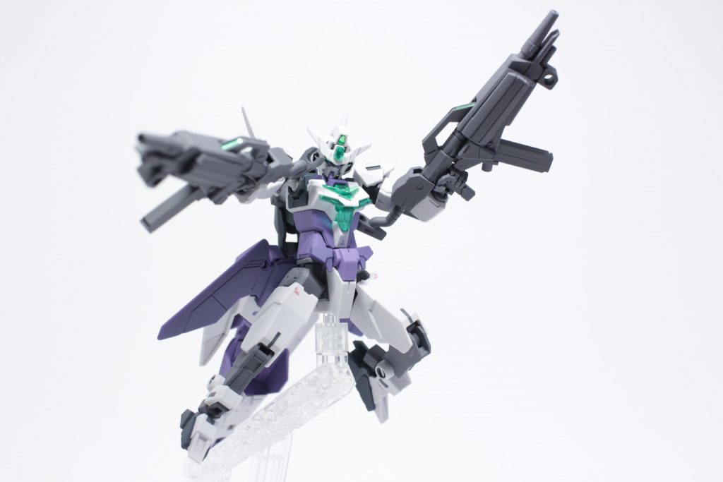 上記の共通部分を加工しない縛りのため、フレーム色の変更と一部部分塗装をしたのみで無改造・整形色仕上げです。あくまで「オリジナルアーマーの制作」であることに拘りました。