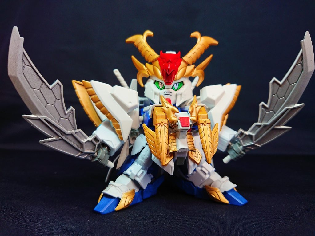 サイズ的に司馬昭の白鵬文より白鵬景のほうがいい塩梅。武器や頭部などは司馬昭を、腕や足などはBBをそのまま使用したパーツもありますが、体型や強化に合わせてパーツ増加をしているのでバランスはとれているかと思います。