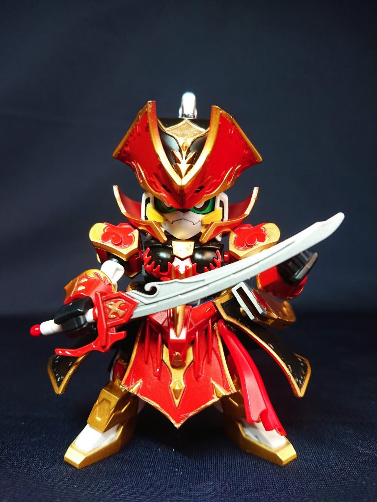 アルマレカル宮殿に眠る怨霊の生前の姿。目的のためなら手段は選ばず、切り裂きのアンと呼ばれた伝説の女海賊だった。