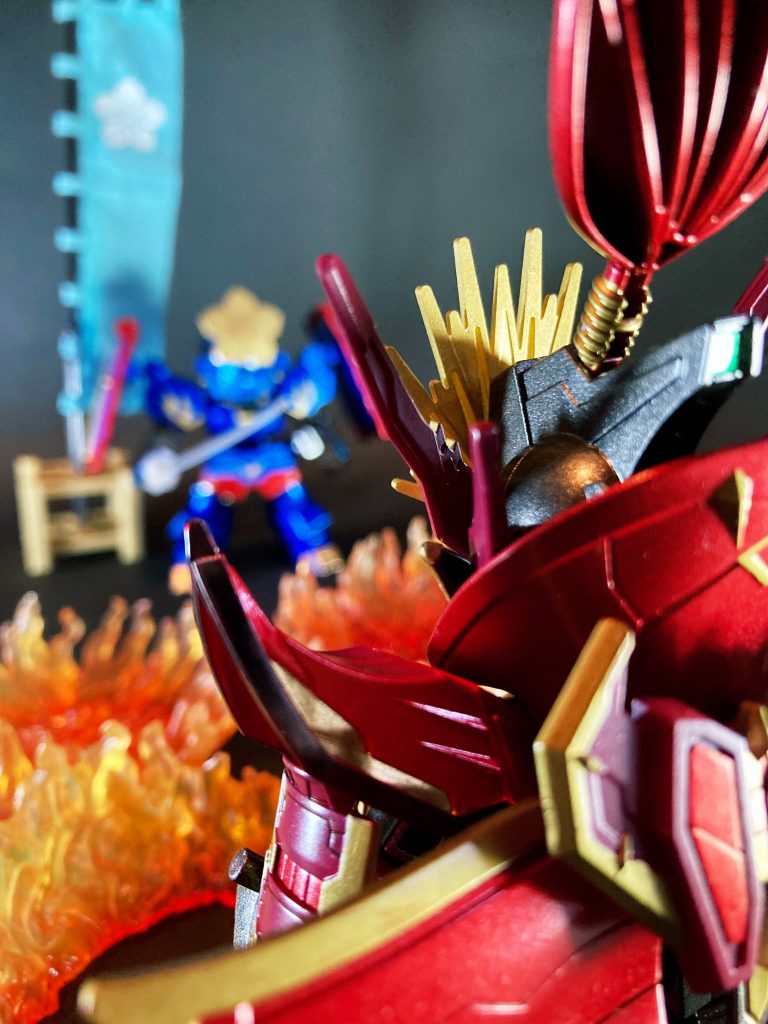  〜〜〜〜〜〜〜〜〜〜〜〜SDWヒーローズより光秀を製作しました。物語上、信長エピオンのターニングポイントとなる第7話「裏切りの桔梗」とのタイトルが発表され、次回予告時は完全に明智光秀参戦確定！どの演者MSになるんだろう？とワクワクしていましたが、まさかの一般兵でした。これには作品全体として製作都合上やむを得ぬ事情があり、去年のNHK大河ドラマで主役を張った程の明智光秀を部隊兵デザインとせざるを得なかった事には並々ならぬ苦渋の決断があったのだろうと僭越ながらお察しする所ですが、それでもSDWヒーローズという記念碑的傑作の中で本能寺の変🔥が描かれ光秀も準固有ビジュアルで参戦された快挙は大変喜ばしい事であります。