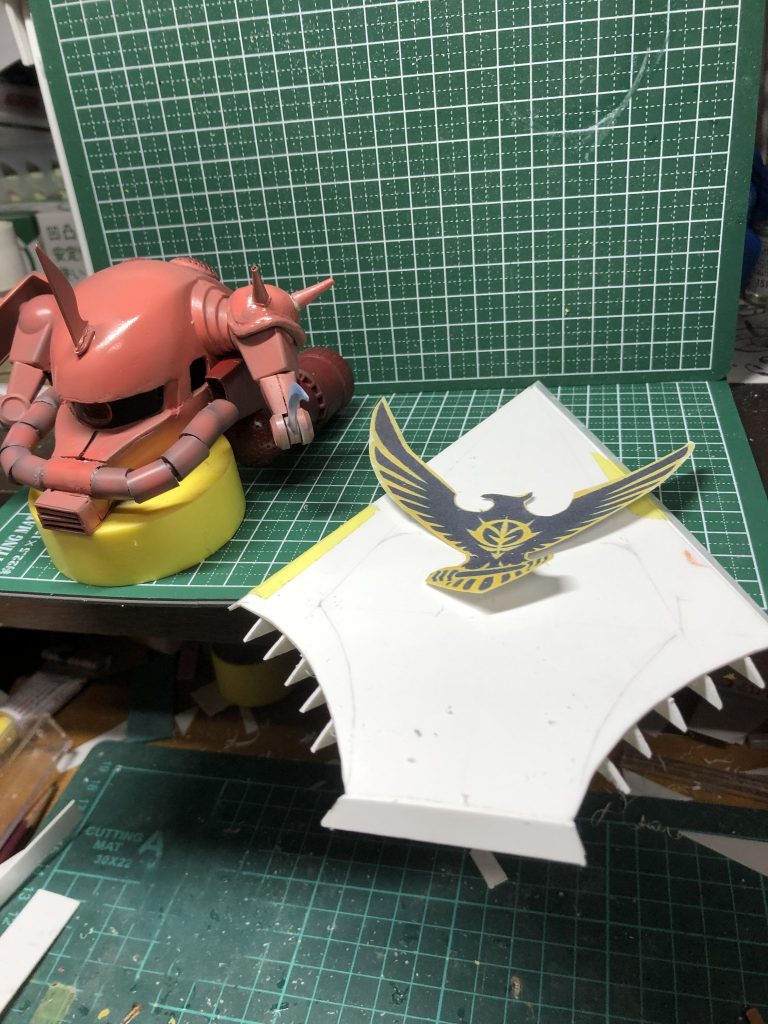 台座も頑張って作りました鷲のマークの大正製薬は描けないのでコピーした紙をプラ板に貼り付けました(^^;;見て下さってありがとうございます(^^) 