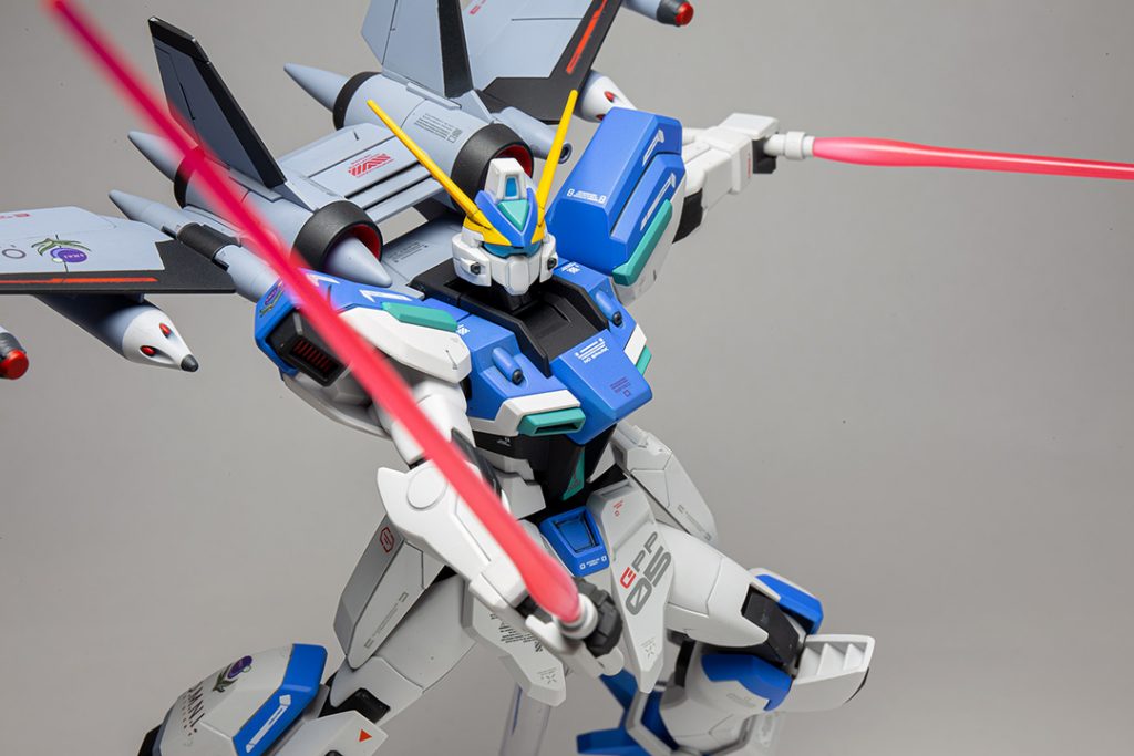 ビームサーベル。細かい色はエナメルで筆塗装です。