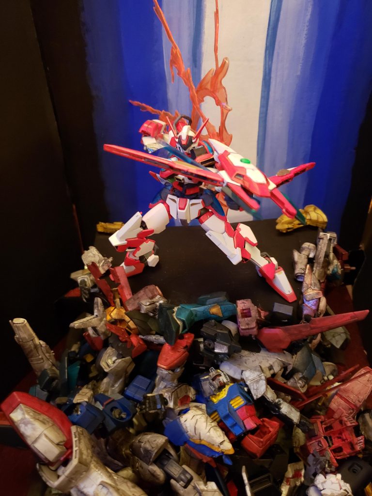 ガンダム紅煌–3枚目/制作者：ヒズミ トウガ