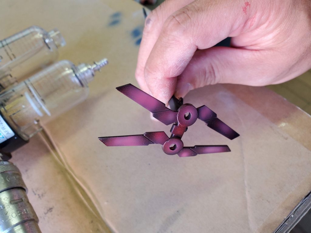 キャンディーつや消し黒サフ→シルバー→クリアレッド→つや消し