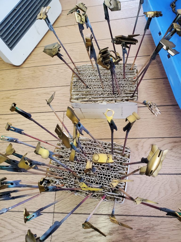 外装黒サフ→ゴールド→クリアイエロー→つや消し