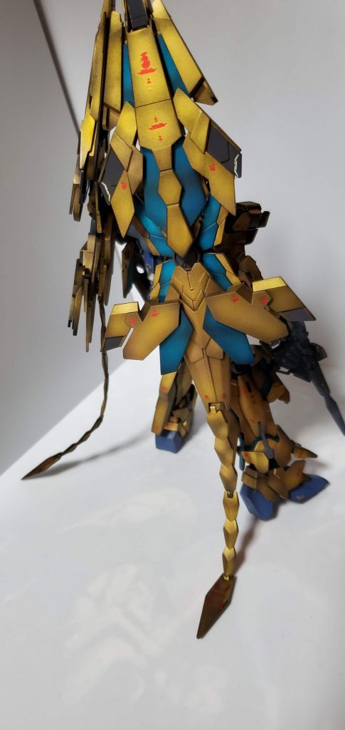 ユニコーンガンダム3号機フェネクス–3枚目/制作者：リディ