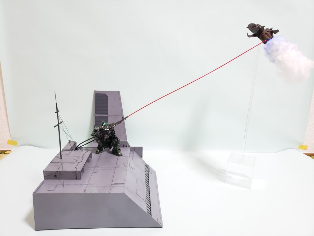 全体図。ビームはソフトプラ棒を使いました。