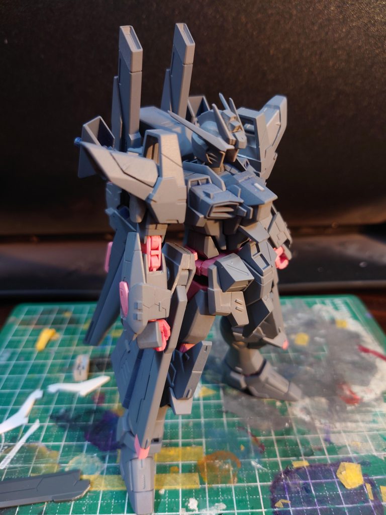 各部プラ板、スジ彫りでディテールアップしてます