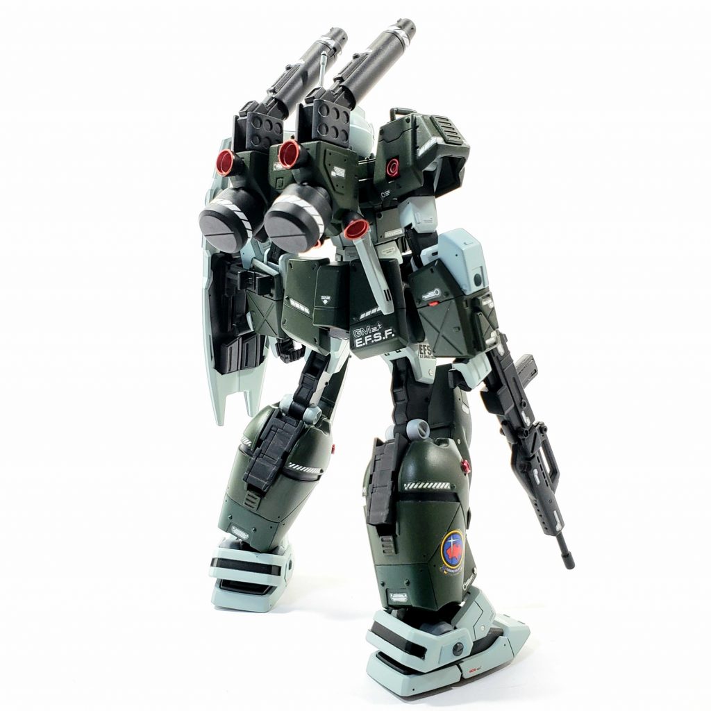 分かりにくいけどグリーンも2色使ってます。