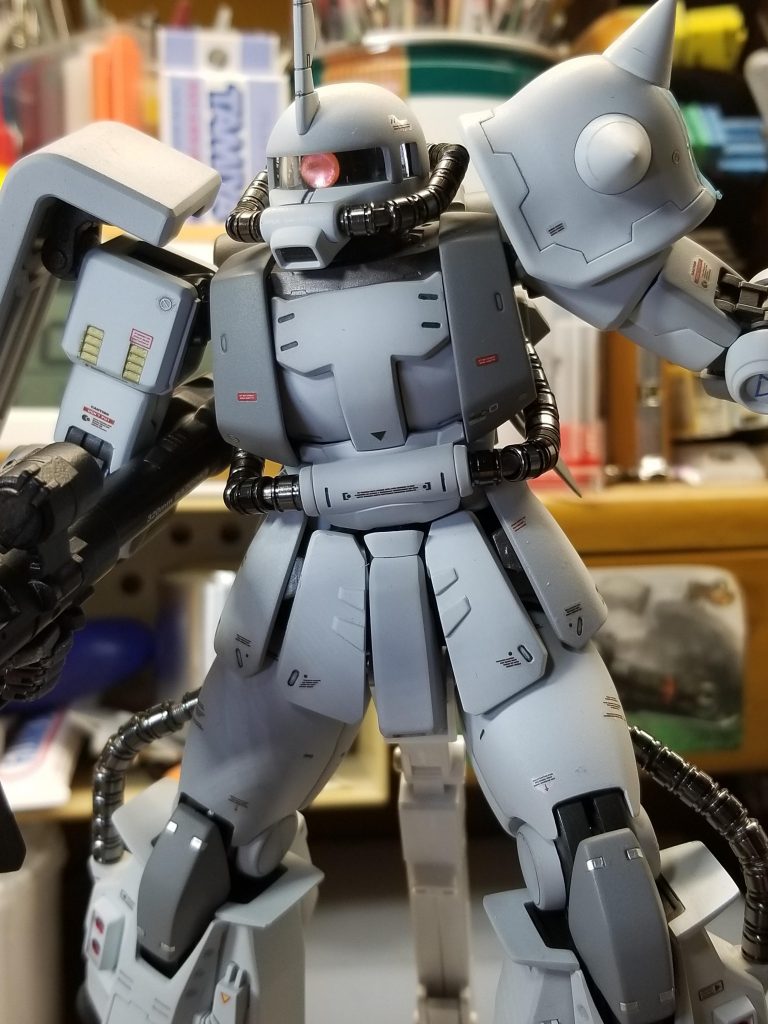 動力パイプはスプリングが錆びて一個一個の精さが非常に面倒くさかったので(笑)、市販のメタルパイプに変更。ザクを作るときってこの動力パイプがひとつの峠だと思いません？