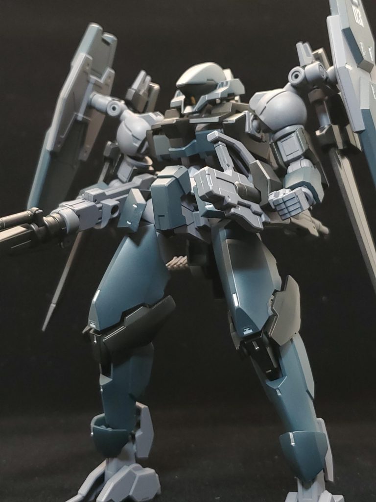 ハンドパーツはコアガンダムから持ってきました。