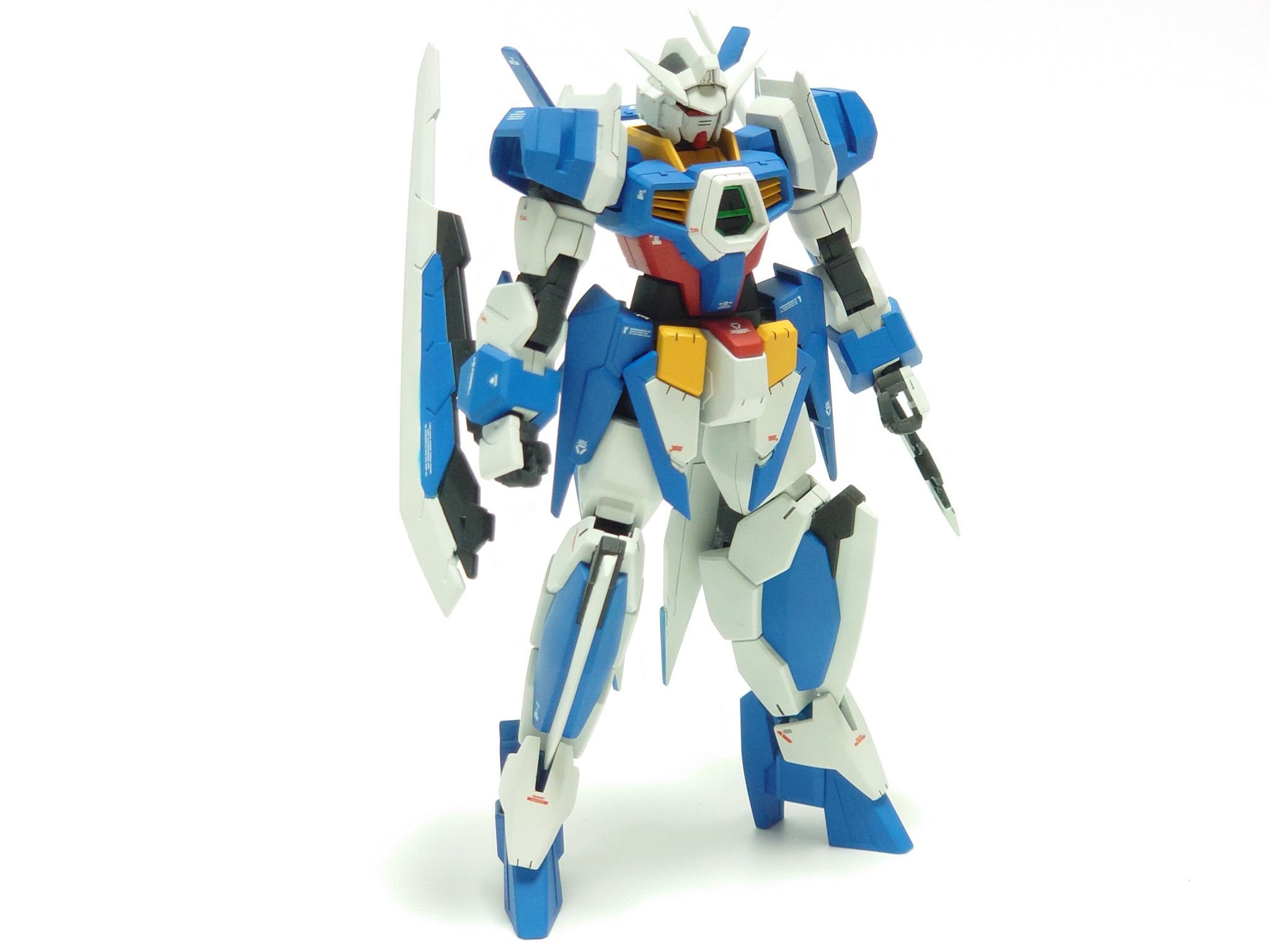 楽天最安値に挑戦】 HG ガンダムAGE-1 レイザー 全塗装 完成品