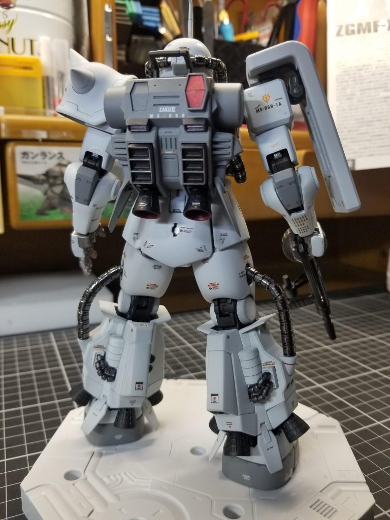 角バーニアなど紛失していた箇所はジャンクからテキトーなものを加工して貼り付けました。