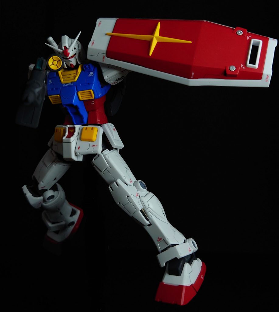 ビームライフルを構えての1枚。もう少し、アムロっぽい動きにすればよかった気がします。