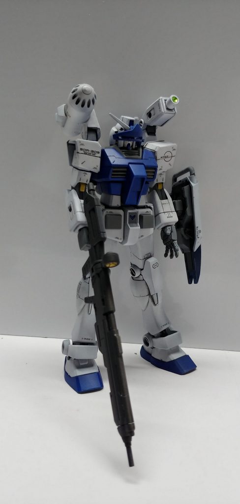 ガンダム試作中距離支援装備型–2枚目/制作者：サーカス