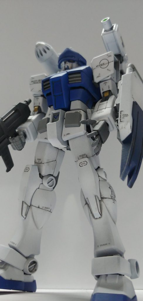 ガンダム試作中距離支援装備型–4枚目/制作者：サーカス