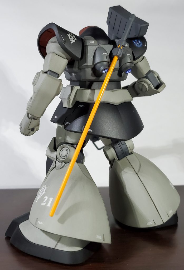 デカールはMGシャア専用ザク&ゲルググ用デカールとジオン軍セットから闇夜のフェンリル隊のものを使用しています。シャア専用ザク&ゲルググ用デカールは実質ジオン軍汎用デカールとして使用できて非常に便利ですね。