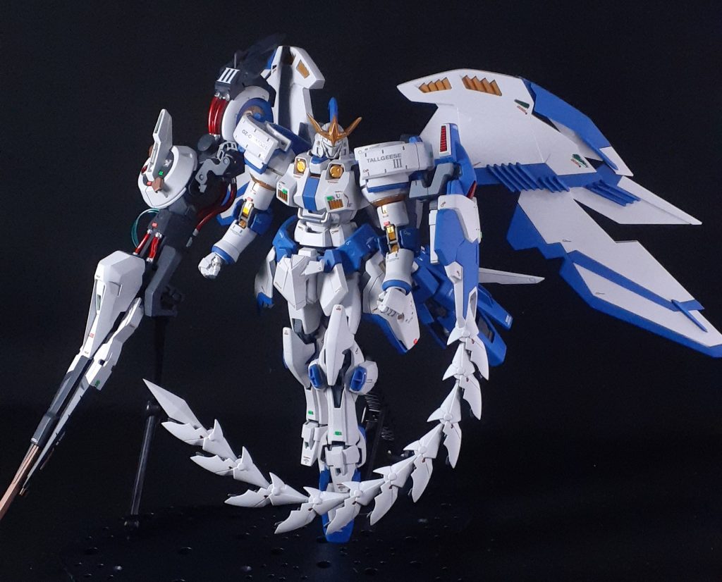 全体画像メインのトールギスⅢに、エピオンのバインダー、ウィングゼロの下半身をミックスし、ミリアルド様らしいスタイリッシュなトールギスⅢを目指しました