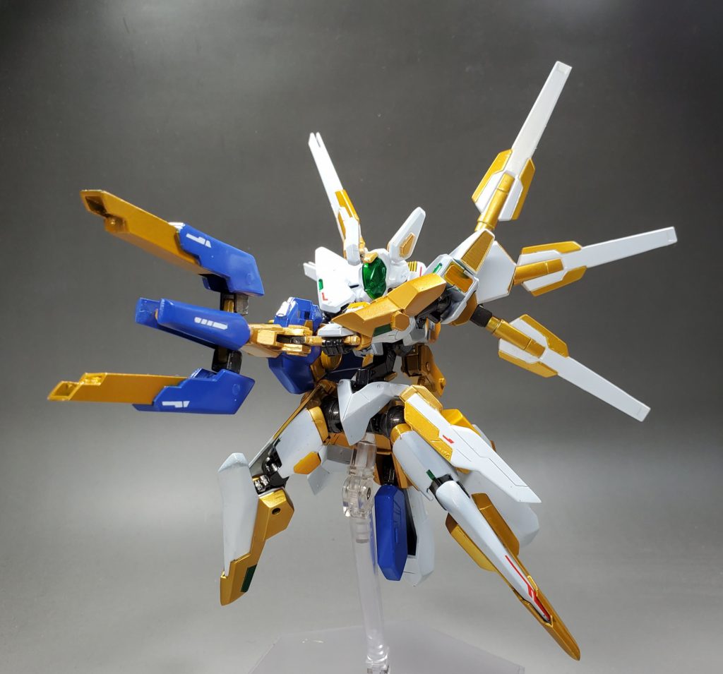 バレルが展開してバーストモード、的な形態に。