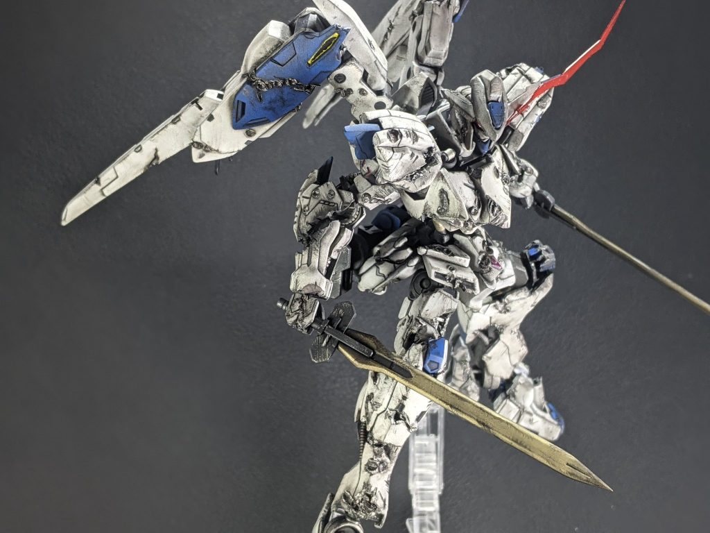 ガンダムバエル–2枚目/制作者：カフェラテ