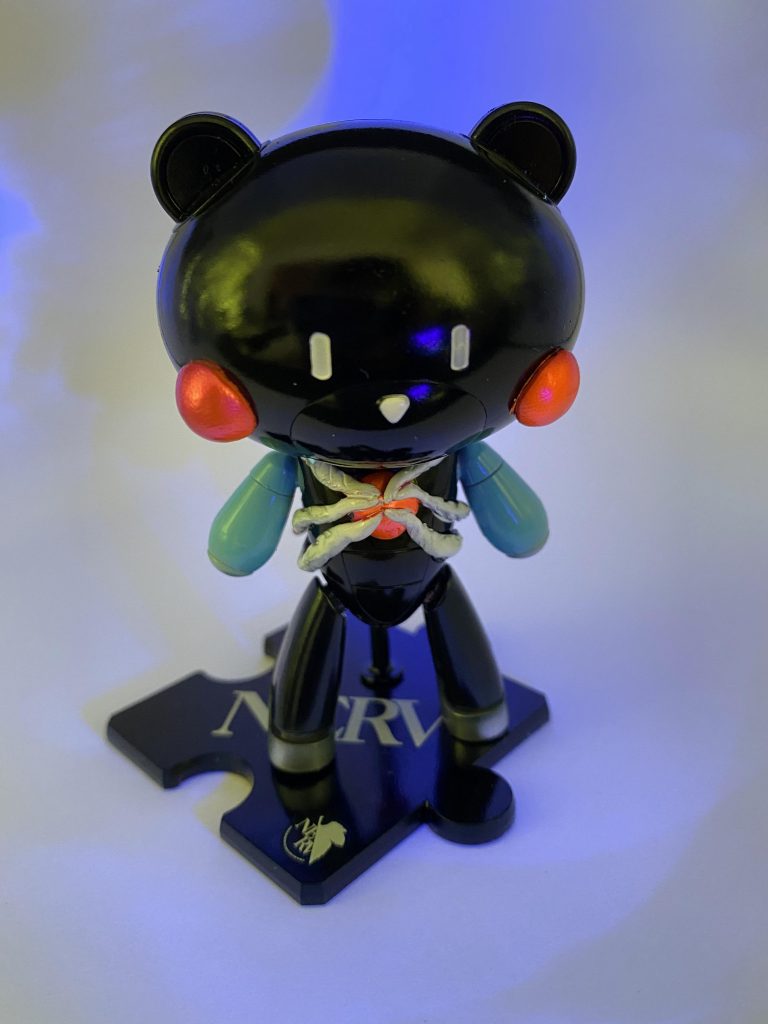 コアとほっぺはブラックライトでぼんやり光ります♪台座には水転写デカールを貼りました♪