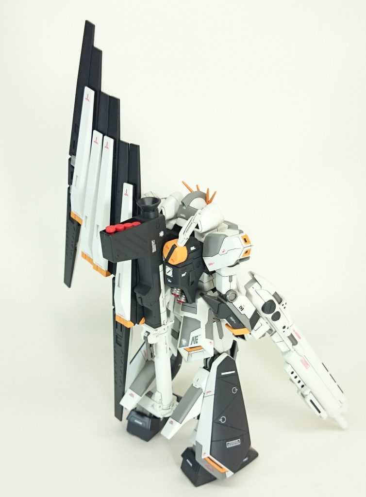 HGUC νガンダムHWS–3枚目/制作者：しろもももぐ