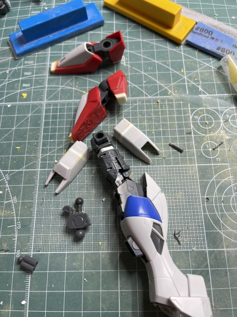 太腿で2mm、足首は1mm延長しました。 ヒールとつま先も2mmづつ延長です。