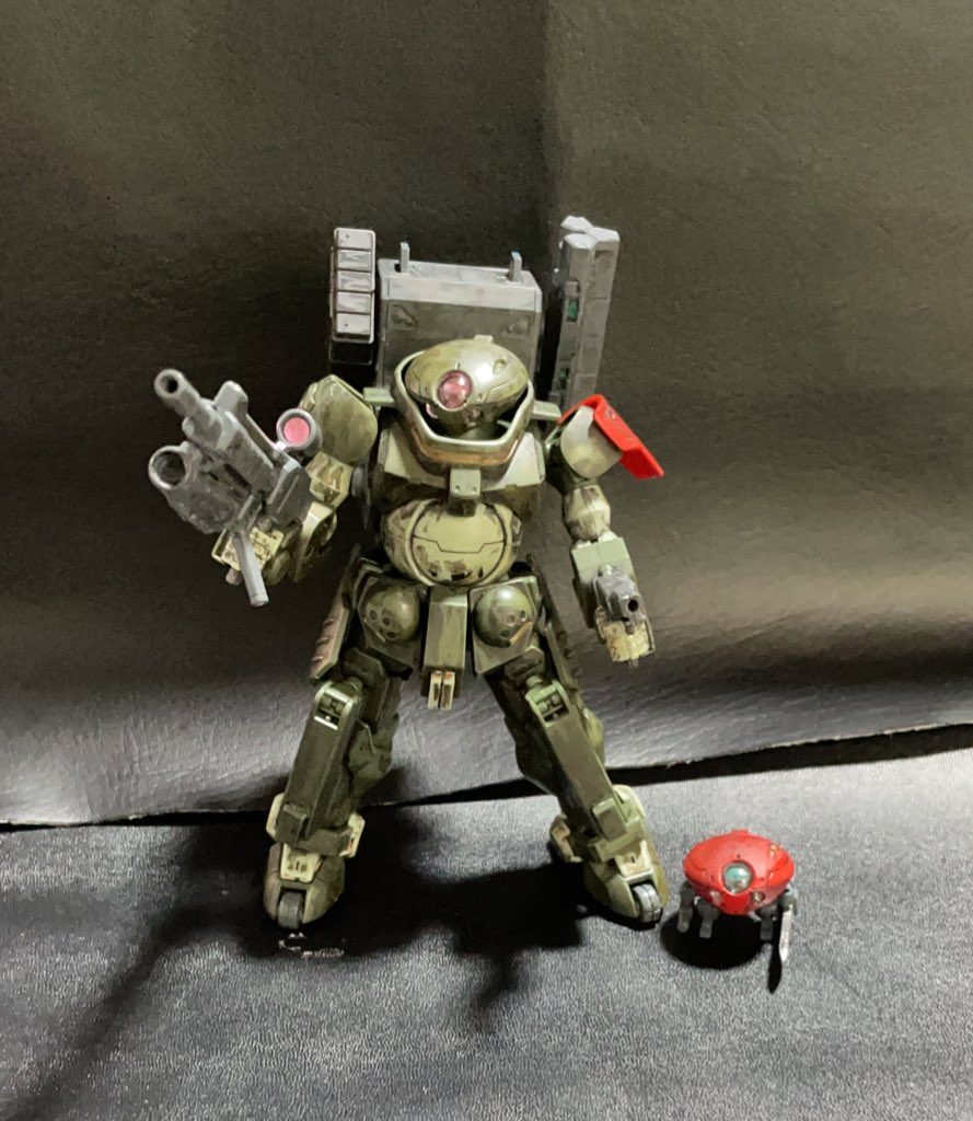 まずは様子を見てるグリモアとミニモアの      ツーショットです。