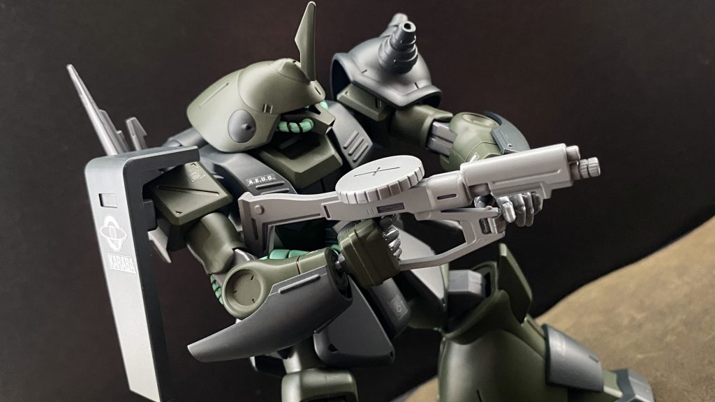 はい。マラサイです。が、なんでエゥーゴ？これは、近藤和久氏著の「サイドストーリーオブガンダムZ」という漫画の世界観で作製してみました。あと、お話は、GUNDAMEVOLVE../9から、マニアックなオッサンなんです。