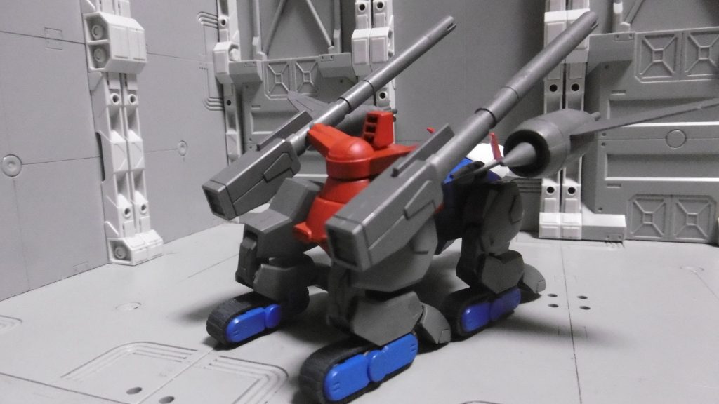 後ろ脚をブルーにするかどうかで迷いましたが、前脚との統一感から敢えてのグレーに。CE世界にサトーがいるなら、コバヤシだけでなくシデンやホセイが出てきても何の不思議はあるまい(