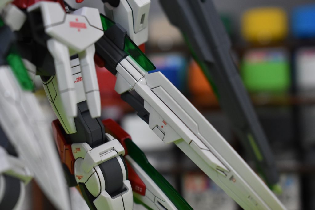 ダブルオーガンダム　セブンソードインスペクション–3枚目/制作者：しろもももぐ