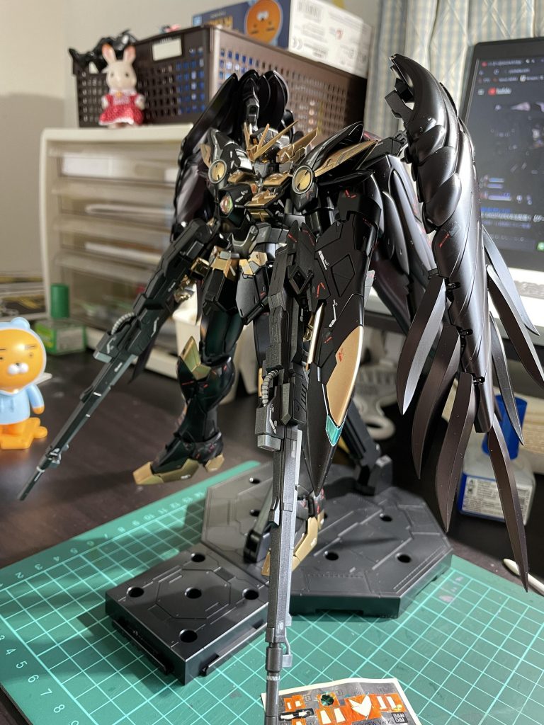 付属の水転写デカールを貼って仕上げました🤤死ぬほど苦手な作業なんで数日死んだような顔をしてました👴🏻