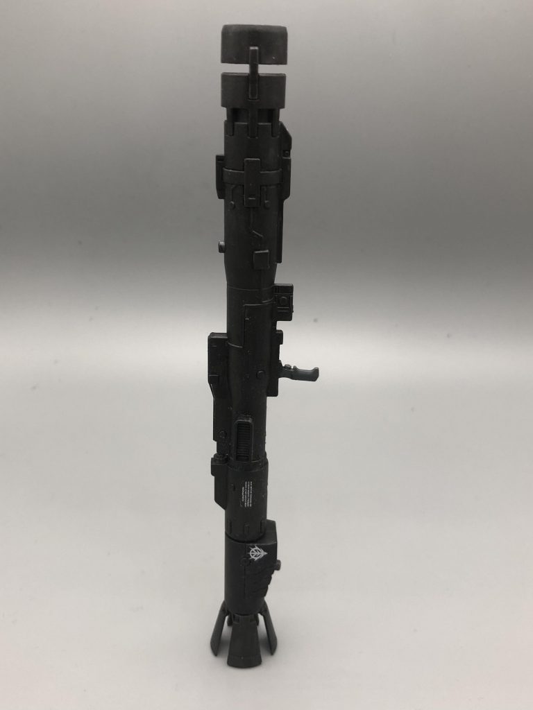 ビームバズーカはカラーといいデカールといいかなりお気に入りです。バックパックに穴をあけジャンクパーツを噛ませリード線と接続しています。設定的にはジェネレーター直結式のビームバズーカで、エネルギー効率が良い分連射性能が上がっているという感じですね(なお継戦能力)