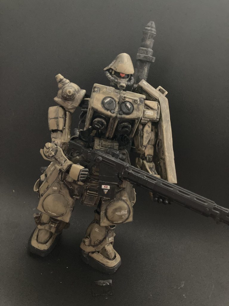 MS用対艦ライフルASR-78の長尺銃器もロングアームで安定した狙撃が可能です。