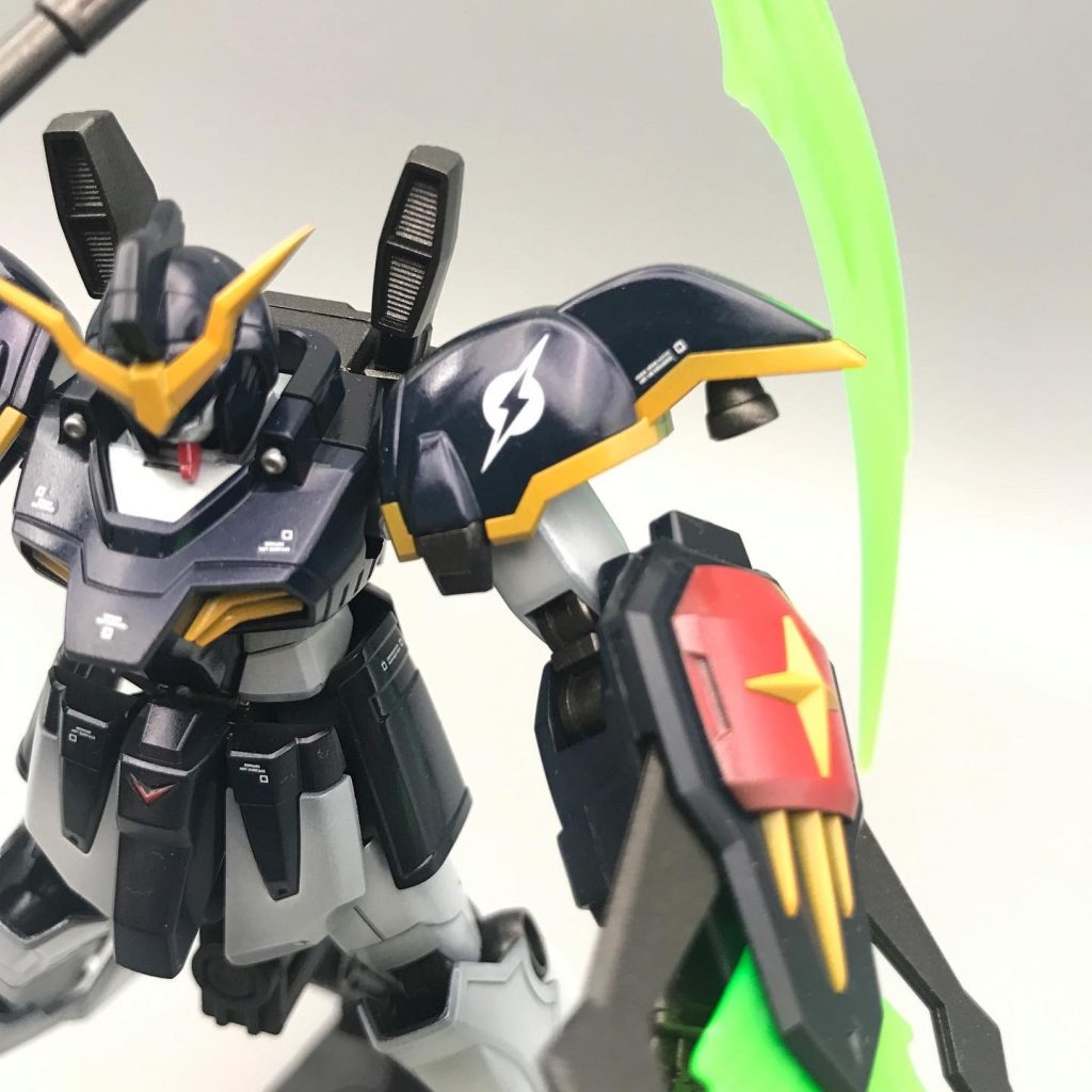 なんとなく肩に社外デカール