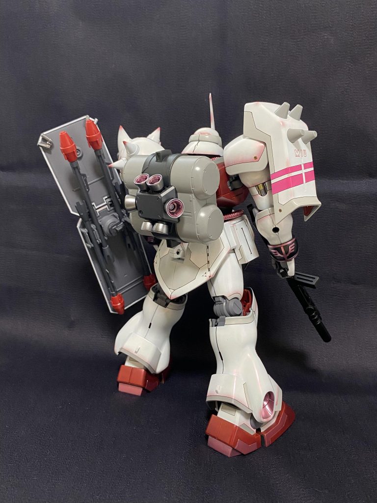 バックパックは雑にならないよう、あえて塗り分け、デカールなし。