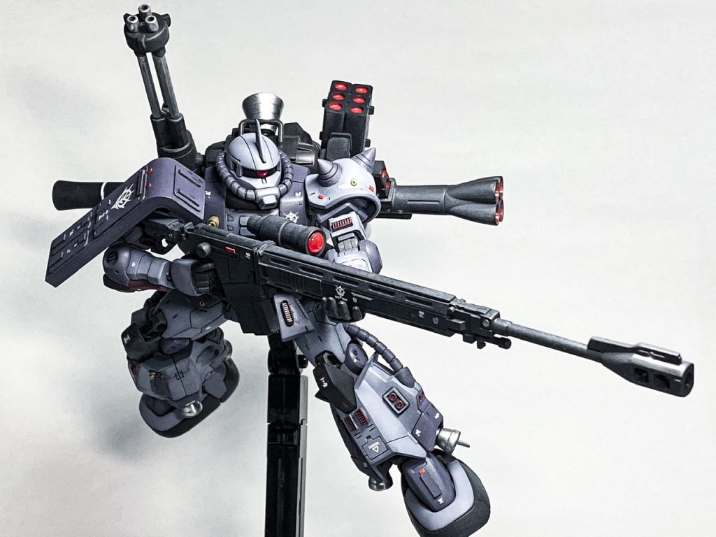 とにかく武装が多く何を持たせてもカッコ良くて楽しい。ザクという機体の魅力を実感させてくれました。