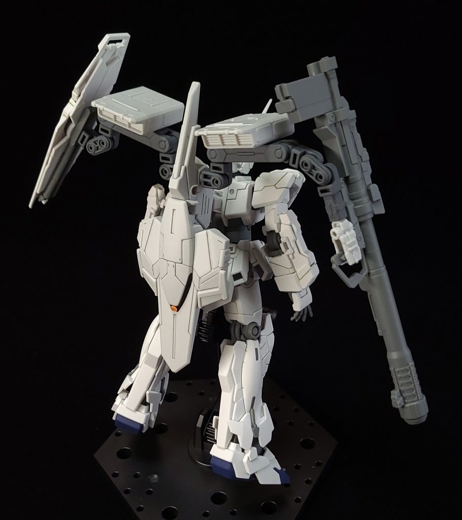 セミアーマーユニコーン–3枚目/制作者:くろお