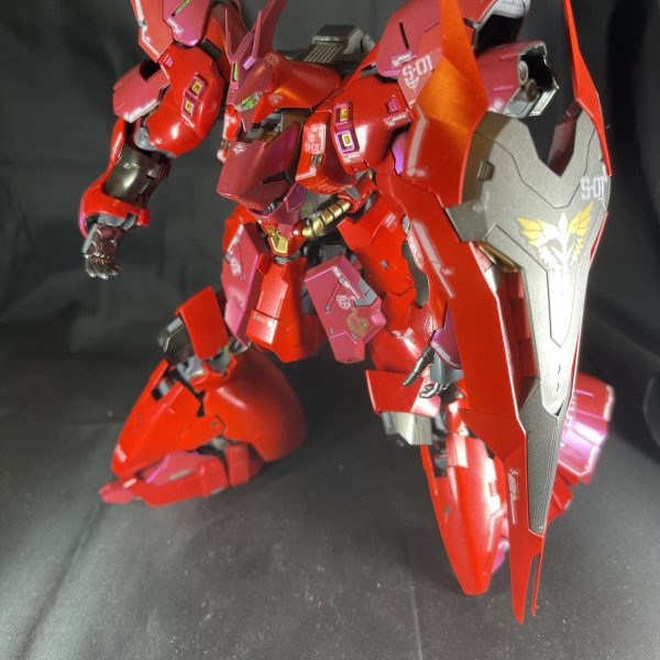 NEO ZEON CHAR AZNABLE’S USE MOBILESUIT