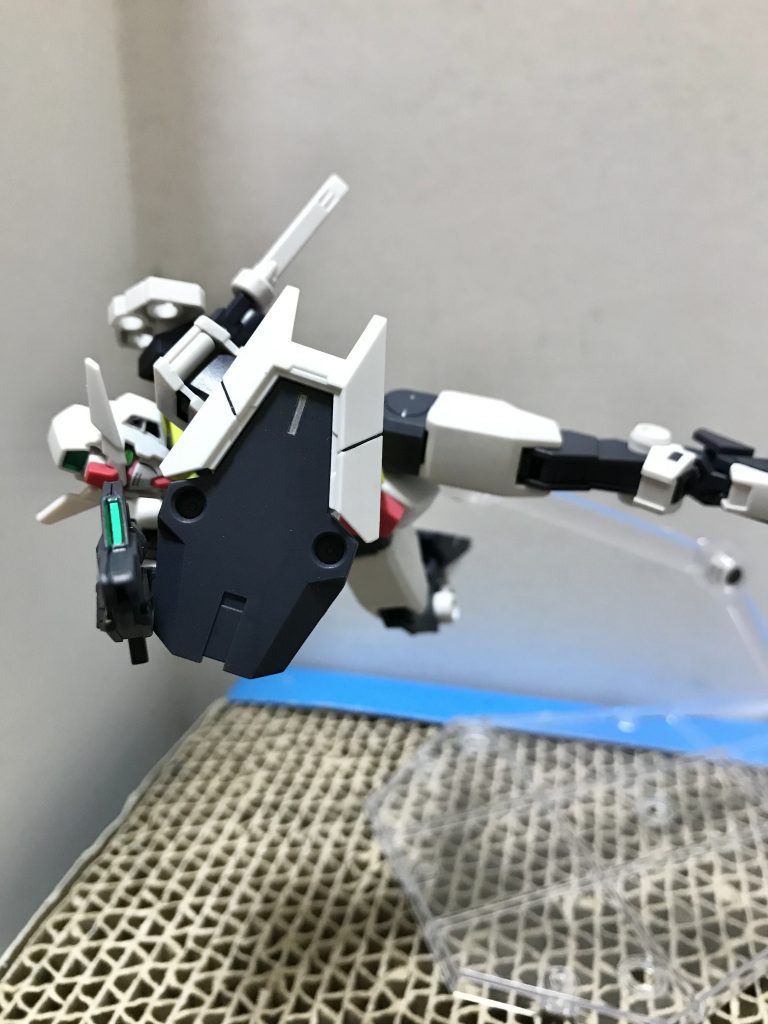 コアスプレーガンとシールドシールドは手に持つタイプで保持するには問題なし手首が個体差なのか緩かったので少し軸を太めで重さに負けないように加工済み