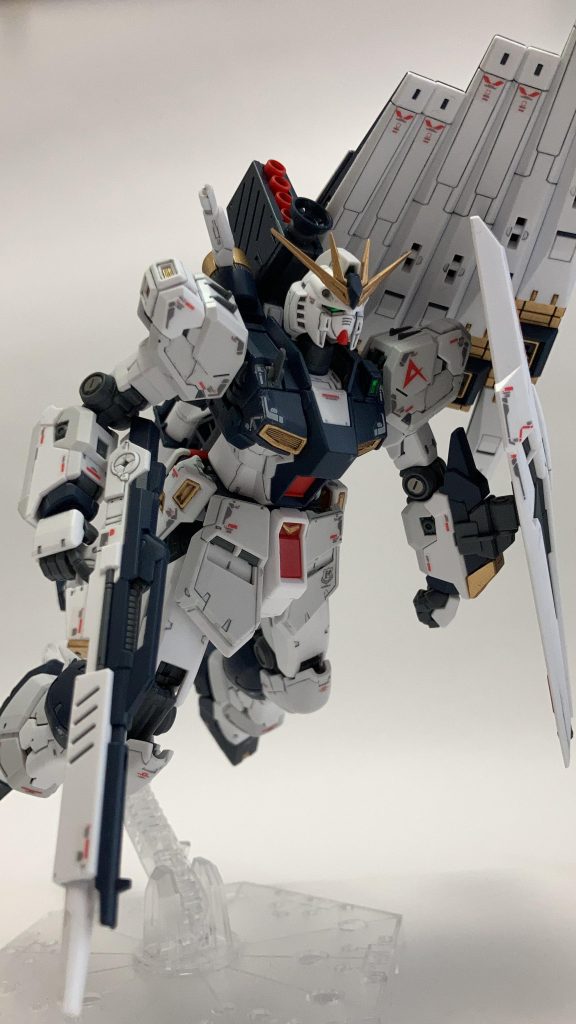 〈ビーム･ライフル〉モードを切り替えて連射できるのっていいよね(*´ω｀*)自分のオリジナルガンプラに採用しようかしら🥰