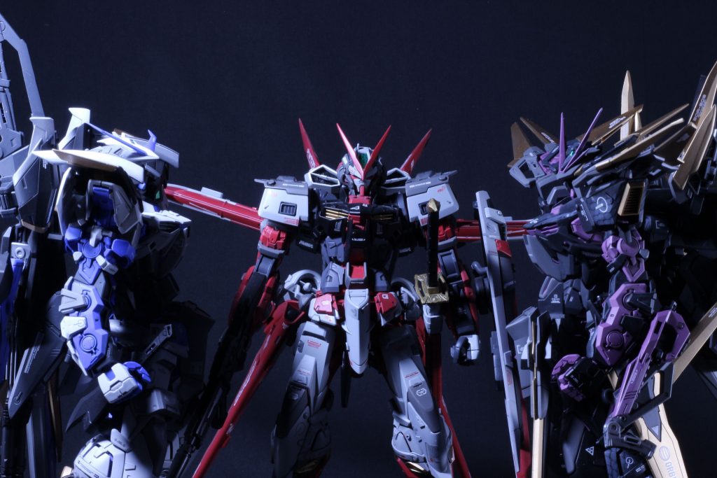 最後は前に作ったレッドフレームとブルーフレームDと共にアストレイシリーズは一旦ここで終了とします。満足できました😊