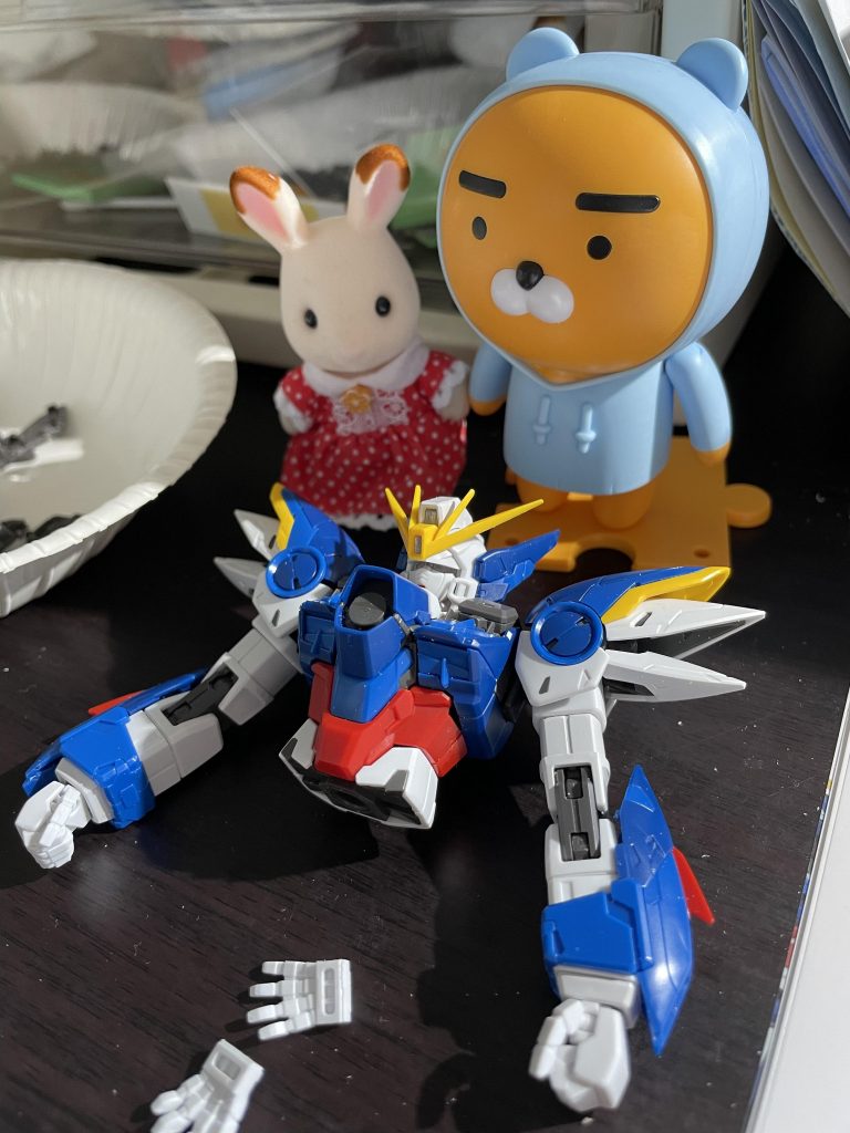 元々このキットがかっこいいので造形の変更は全くしてません👨🏻🌾ちょっとエッジを出したつもりなだけで塗装しました👨🚀