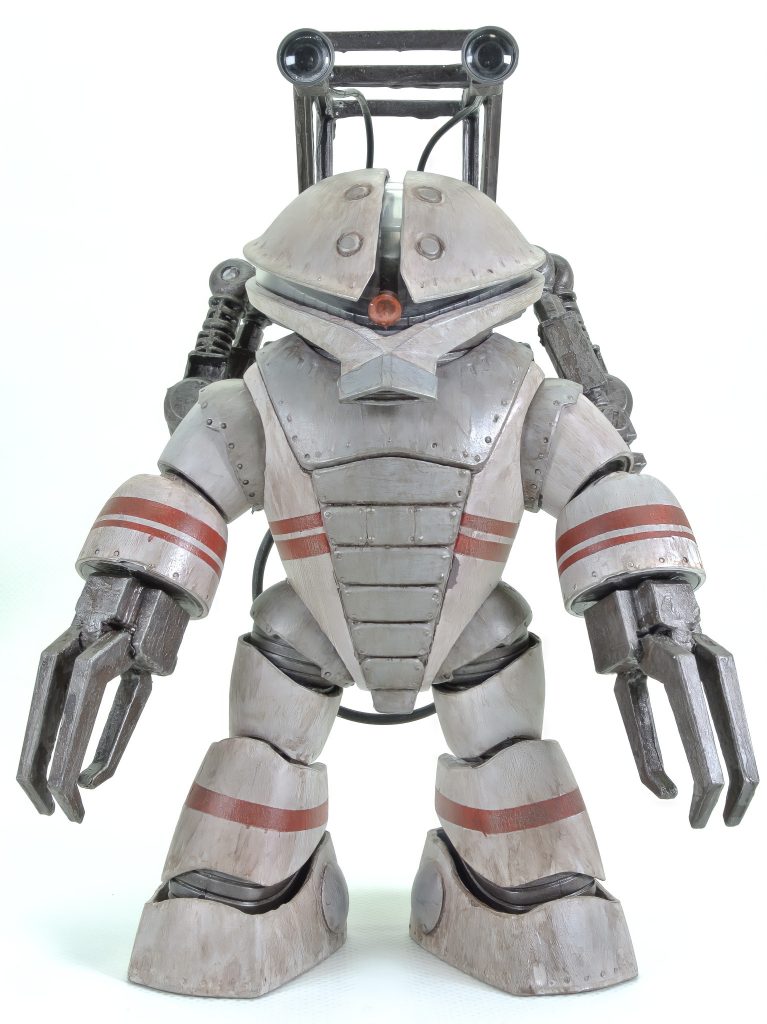 腕部は瓦礫撤去に適した物へ変更